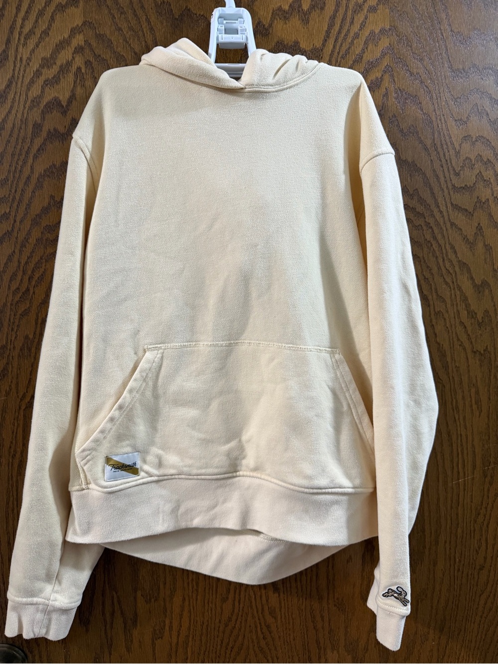 Tracksmith New England Yellow Cream Pullover Hoodie Size Medium Rabbit Logo